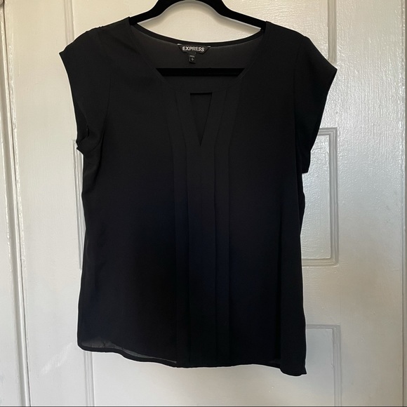 Express | Chiffon Top - Picture 2 of 4